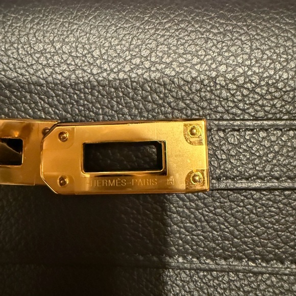 Hermes Navy Blue Crossbody Bag with Gold Clasp - Picture 6 of 6